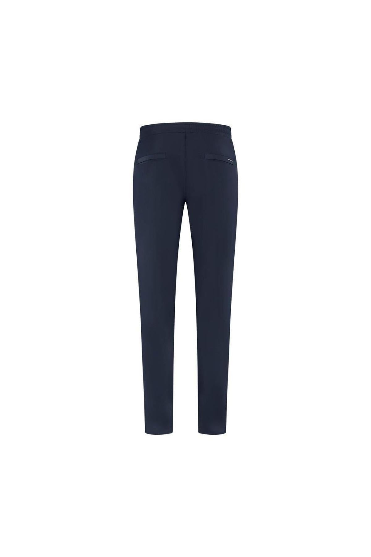 MM3-AW25-21 Navy