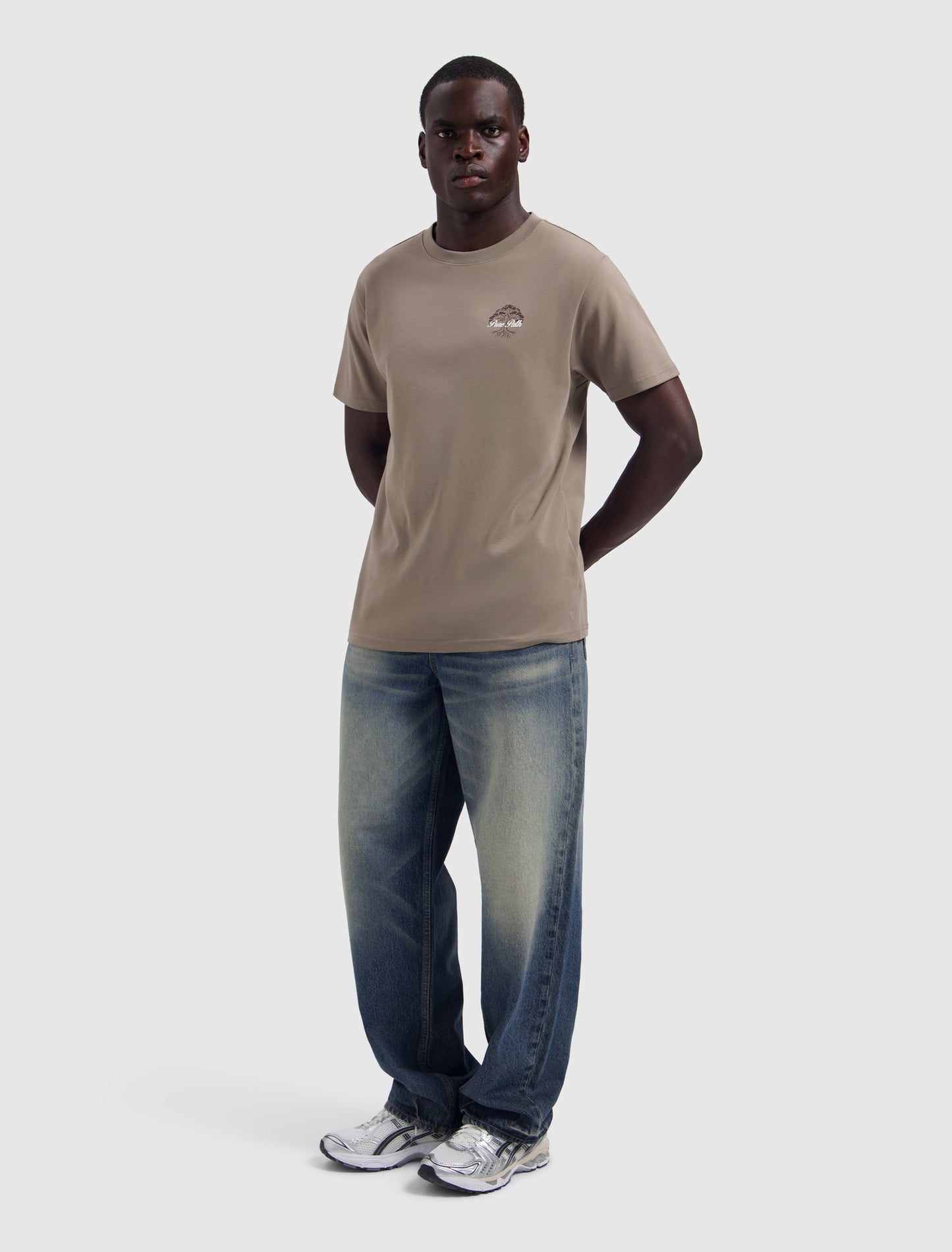 Rooted Tree T-shirt Taupe