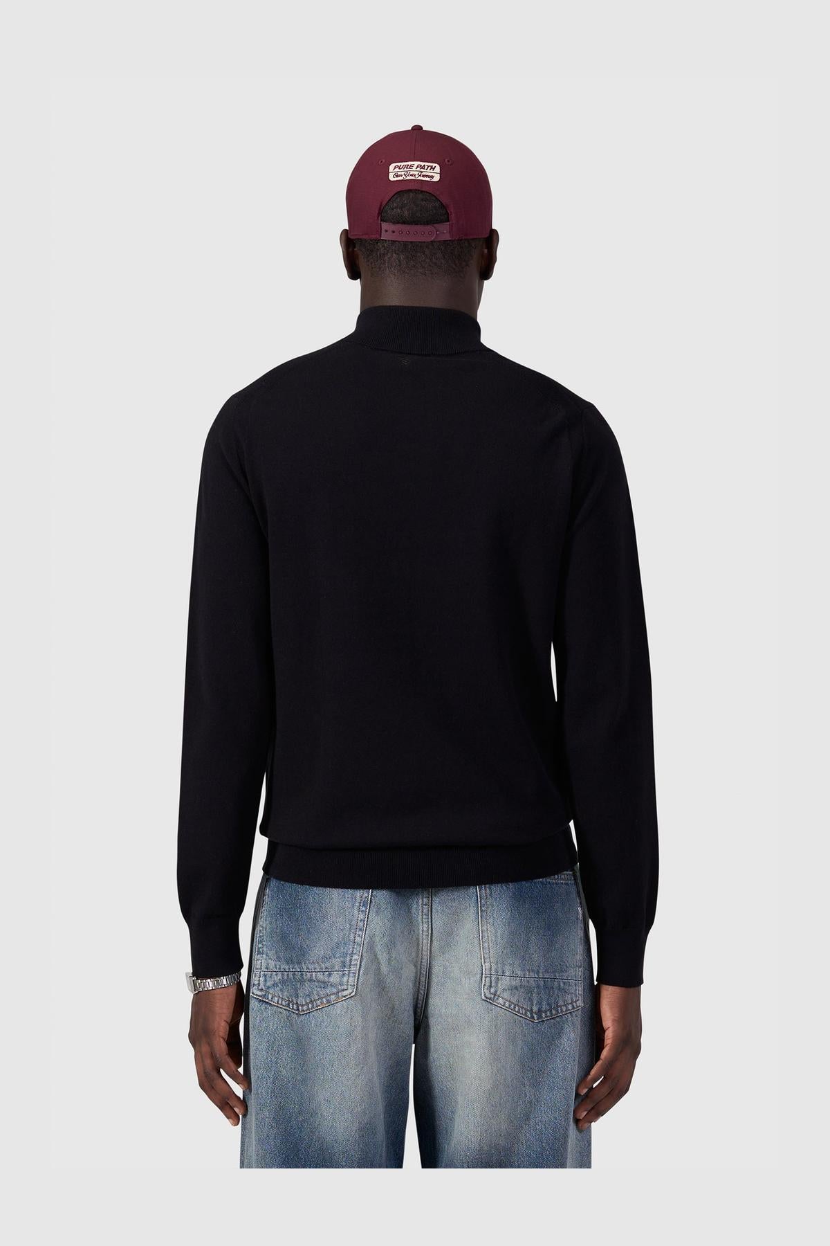 Light weight Hidden Half-zip Knit Black