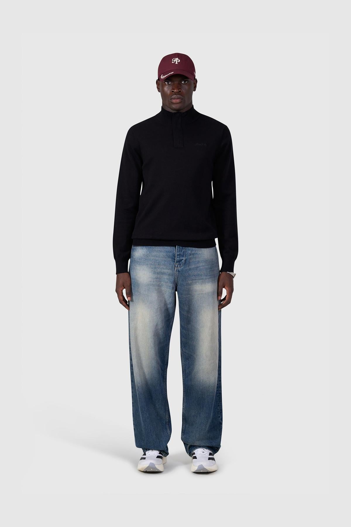 Light weight Hidden Half-zip Knit Black