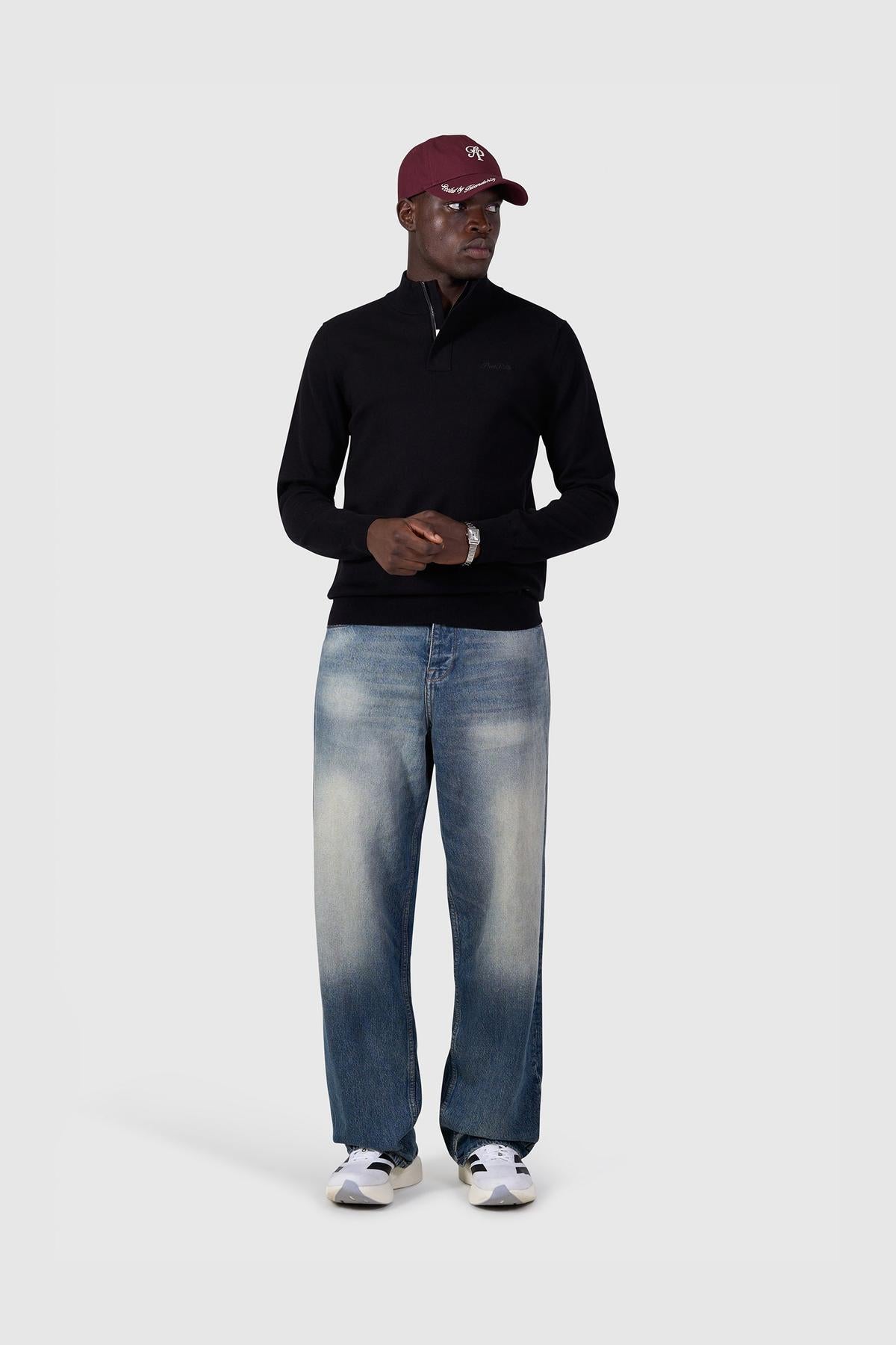 Light weight Hidden Half-zip Knit Black
