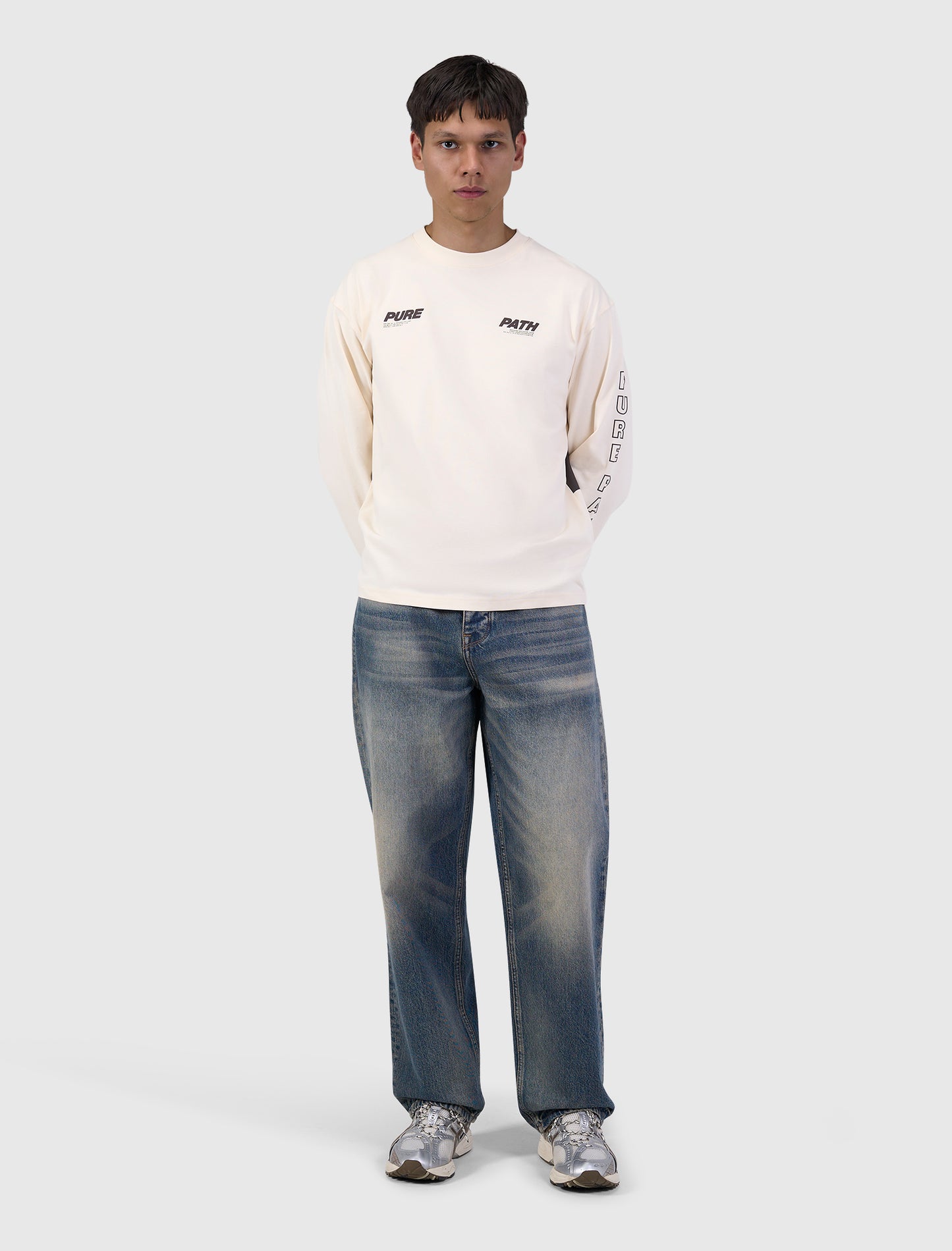 Boxy fit longsleeve Ecru