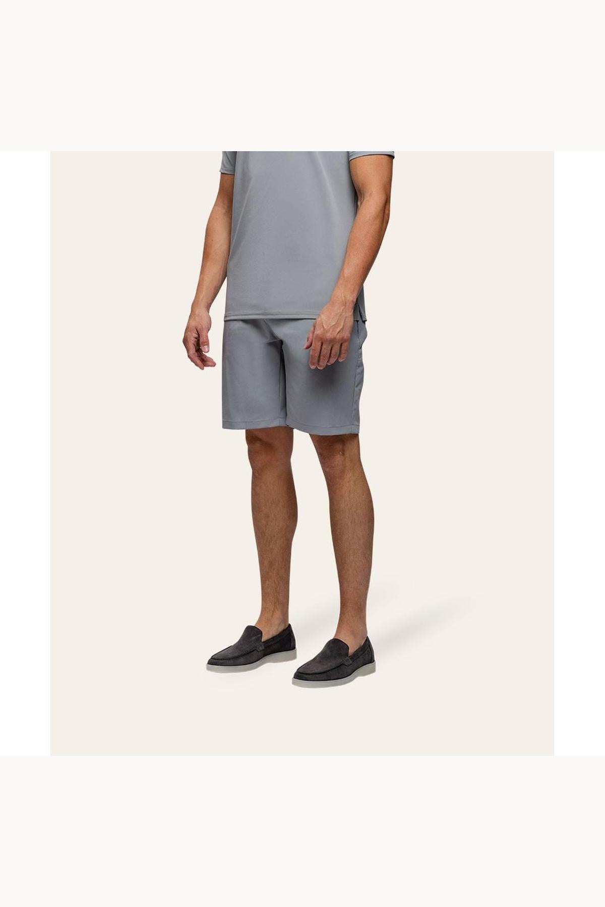 Travel Short Light Grey