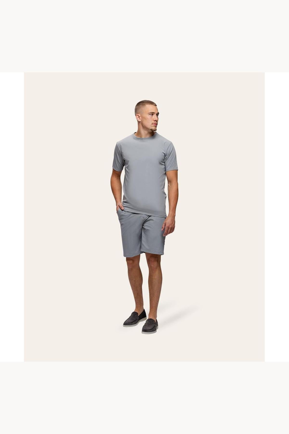 Travel Short Light Grey