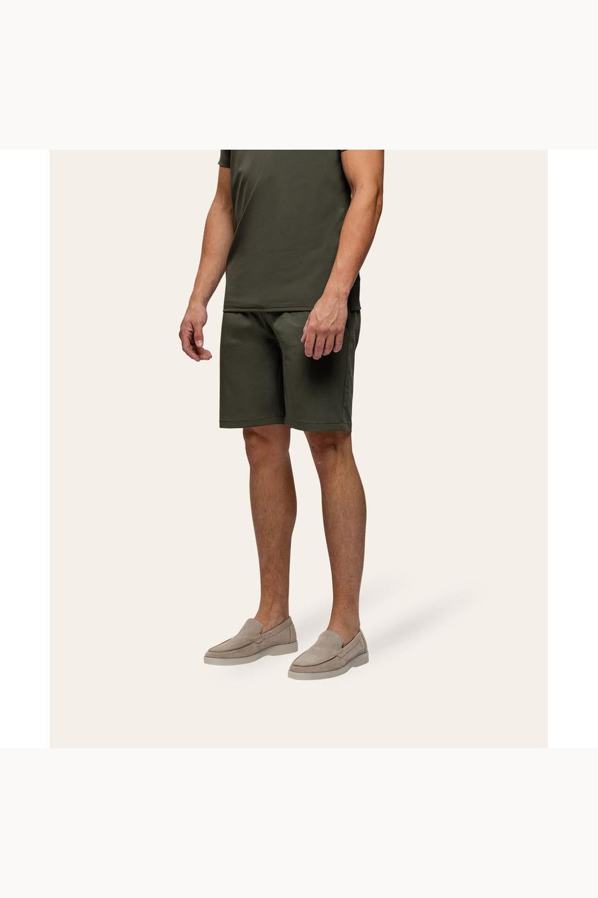 Travel Short Olive