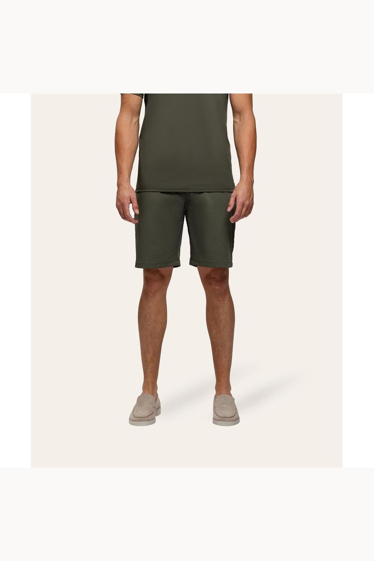 Travel Short Olive