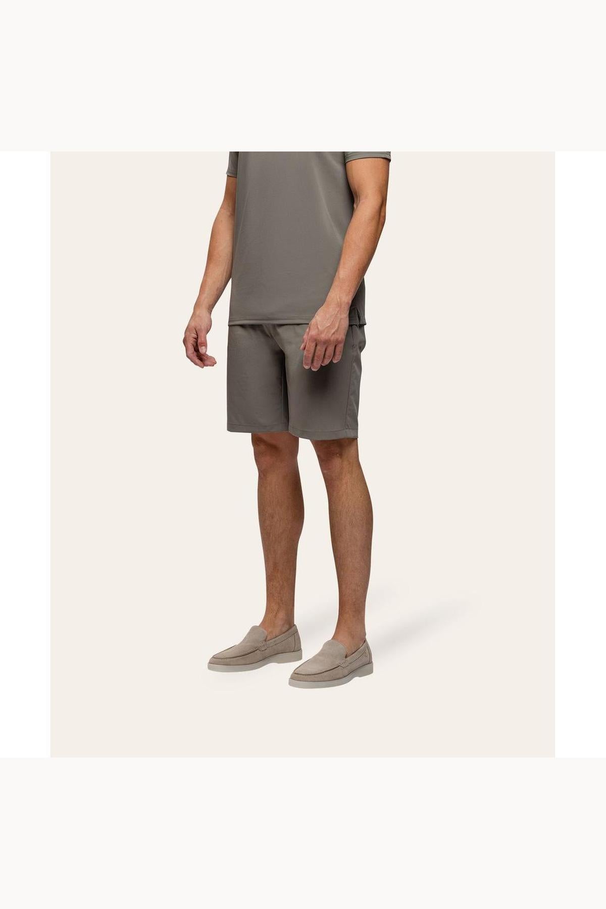 Travel Short Taupe